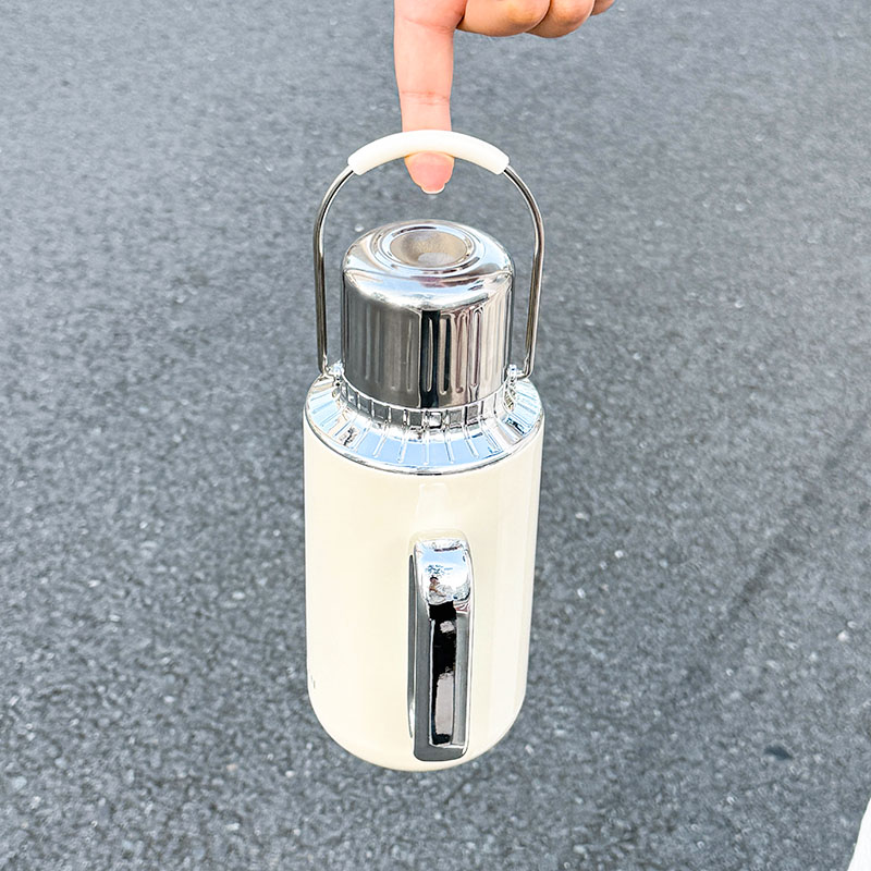 Bouteille d'eau isotherme en a - Portable Bottle Warmer avis et prix